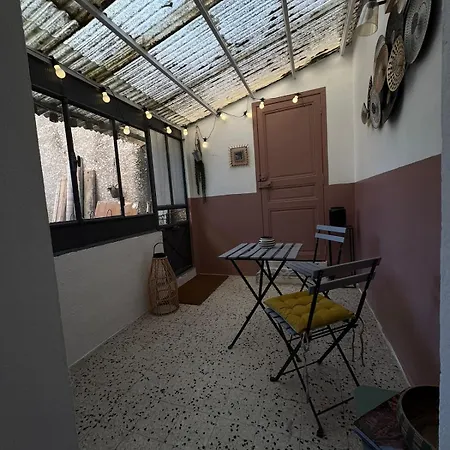 Superbe T3 Patio Centre شقة بزييه
